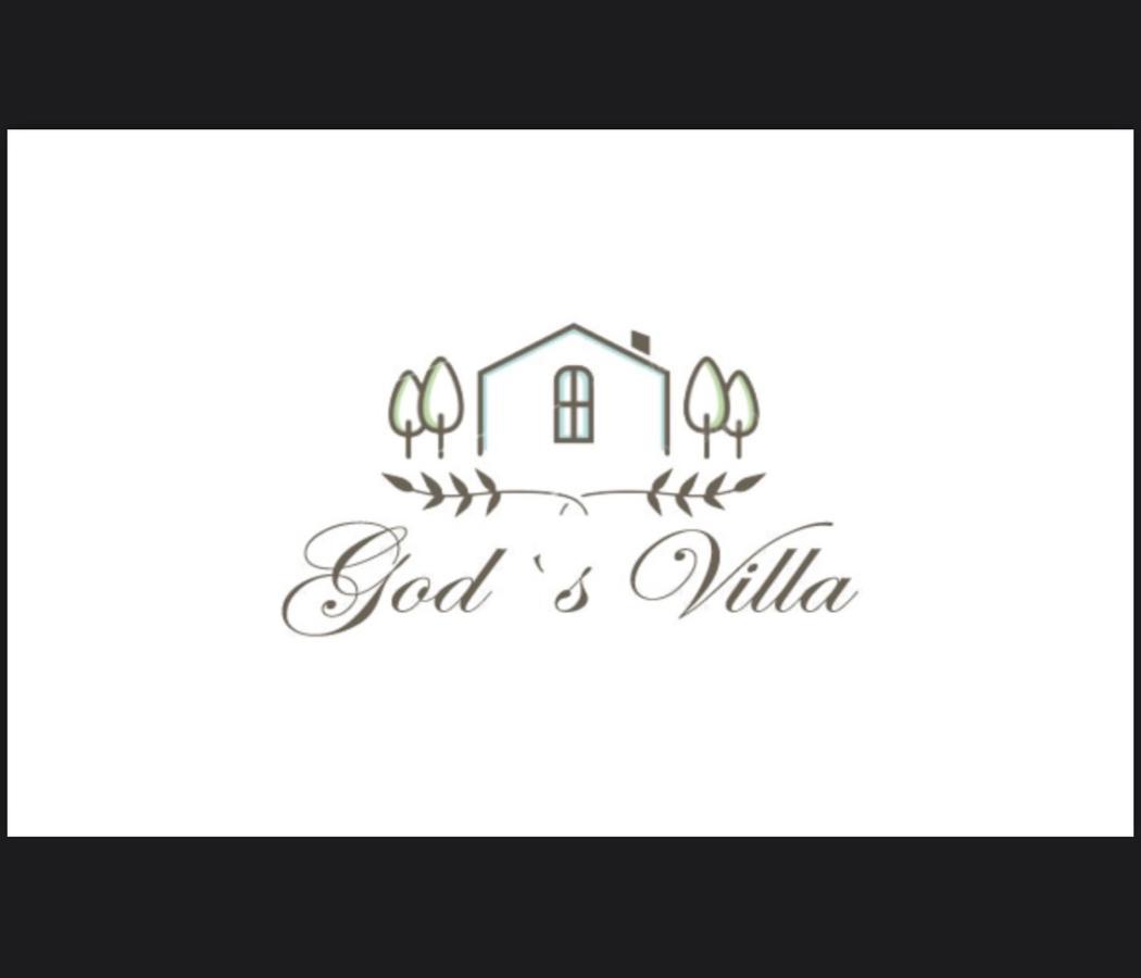 God'S Villa Tirana Bagian luar foto